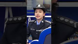 温柔甜美的小松鼠警官 是挺可爱的#警察#