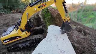 Huina 1580 RC Excavator - Huina Construction Toys
