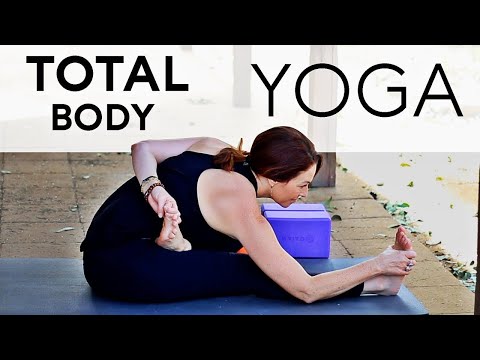 20 Minute Happy Holidays Total Body Yoga Workout With Fightmaster Yoga ...