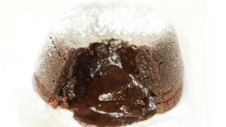 How to Make Chocolate Lava Cake - Molten Lava Cake 몰튼 라바 케이크 만들기 - 한글자막