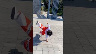 七岁街舞女孩，舞技超群，最后一招太厉害了！ #街舞 #bgirl#影响力街舞#运动好青年