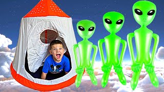 CALEB PRETEND PLAY with GREEN ALIENS FROM OUTERSPACE! CALEB BUILDS a SPACE SHIP