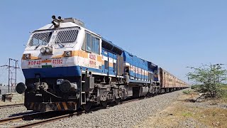 17620 Hazur Sahib Nanded - Aurangabad Weekly Express | Gooty WDP4D Locomotive | Railway Train Videos