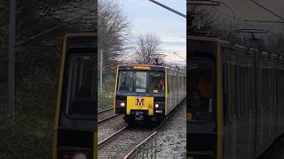 Metrocars 4072/4044 Arriving at Cullercoats Metro #shorts