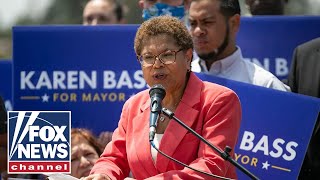 LA’s Karen Bass gives updates on California wildfires | 1/9/2025