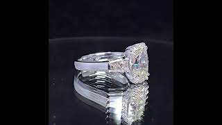 Classic Oval diamond and baguette ring.