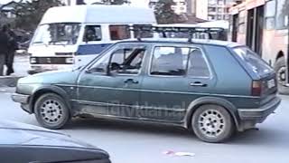 Varrezat e makinave në Kavajë (21 Mars 1999)