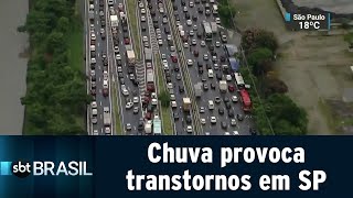 Chuva provoca transtornos e trânsito recorde em São Paulo | SBT Brasil (04/02/18)