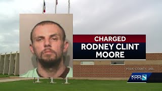 Inmate who escaped jail by switching ID bracelets remains at large