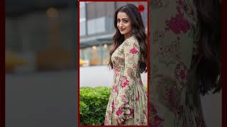 பல கோடியில் காசு பார்க்கும் திரிஷா.. 40 வயதிலும் இப்படியா #trisha #shorts #actress #glamour #navel