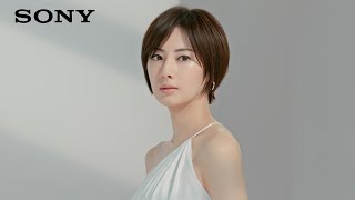 北川景子、大胆に美背中披露　ショートヘア姿も　「ソニー4K テレビ ブラビア」の新CMが公開