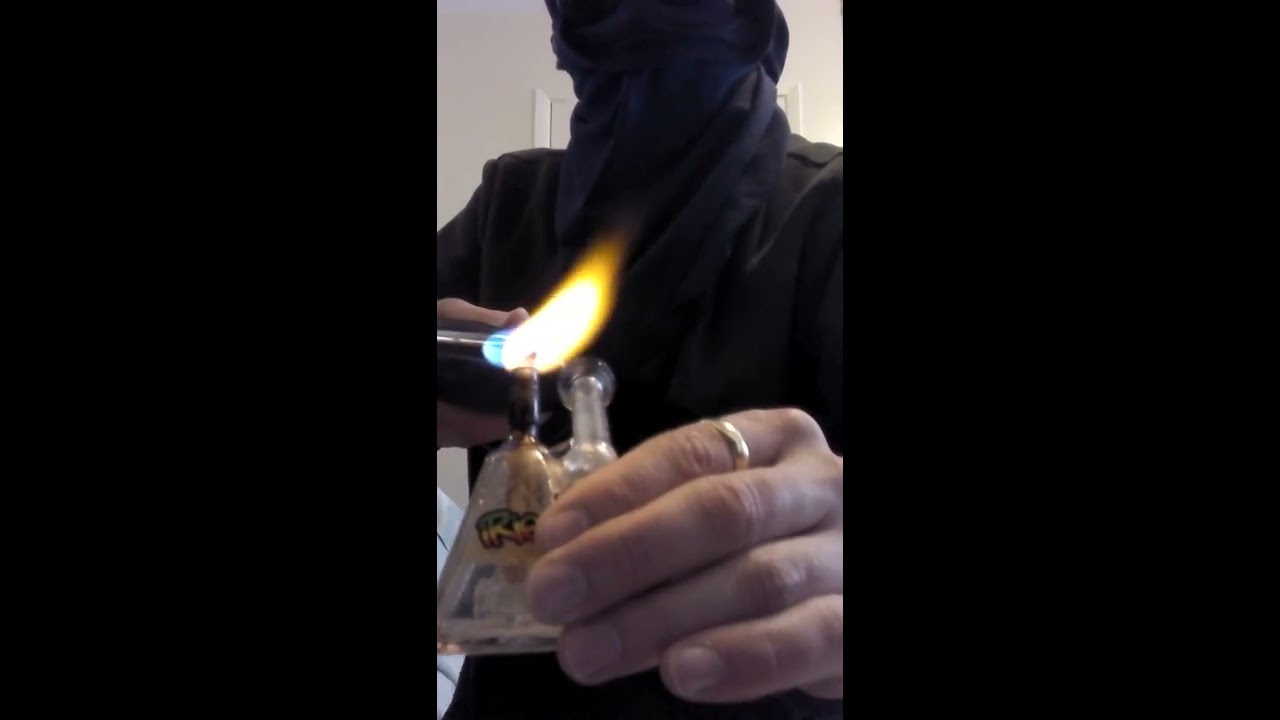 How To Smoke Shatter - YouTube