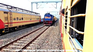 एक के बाद एक तूफानी रफ़्तार से क्रॉसिंग करती हुई पैसेंजर ट्रेन || Back to Back high-speed crossing