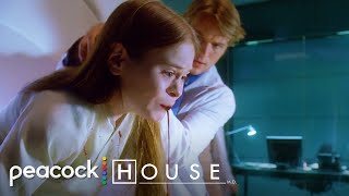 Teenage Little Person Dulls the Pain | House M.D.
