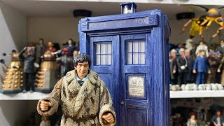 Doctor Who Action Figure Review: The Second Doctor & Electronic TARDIS Collector Set