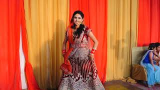Stunning Sangeet Performance by the Bride | Indian wedding | उत्तराखंड पहाड़ी दुल्हन डांस |