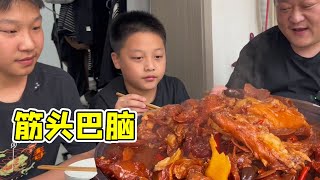 网购10斤牛身上最便宜的肉，看着丑吃着香，给牛腱肉也不换【胖龙的小生活】