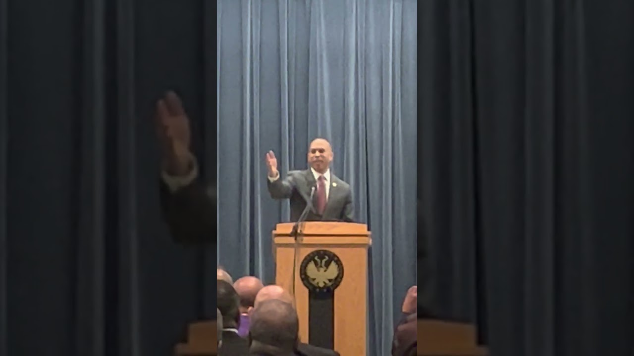 Hakeem Jeffries - House Minority Leader (Kappa Alpha Psi) - YouTube