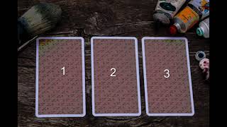 TAROT Aklındaki kişi seni başkalarına nasıl anlatıyor? Başkalarından seninle alakalı neyi gizliyor?