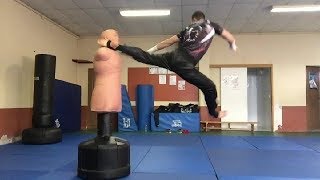 BIG BOB TRAINING KICKBOXING