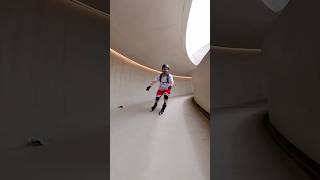 high speed skating skills 👀😱 #skating #viral #subscribe #skills #youtube #tiktok #reaction #omg