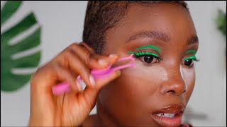 HOW TO : COLOURED LINER /GRAPHIC EYELINER