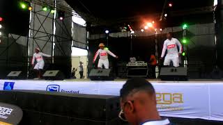 umjabulisi live performance khuphuka nezakho