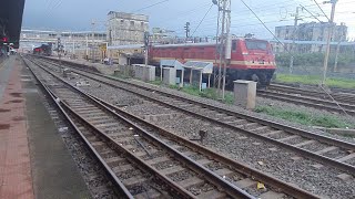 04713 Bikaner Bandra Terminus Special Cruising through Valsad