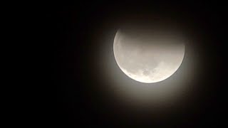 total eclipse of the moon　ほぼ皆既月食