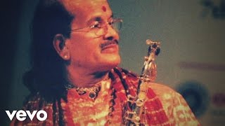 Kadri Gopalnath - Ragamalika (Sri Chakraraja) (Pseudo Video)