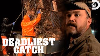 Struggling to Find Quality Crab Pots | Deadliest Catch | Discovery