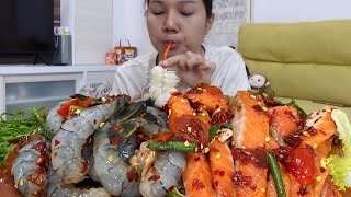 ตำแซลมอน น้ำลำไยฉ่ำสดชื่นมากทำกินเองอร่อย|wern woei