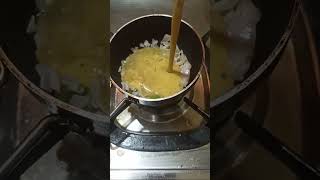 கரண்டி அம்லேட் #shorts #shortvideo #egg #eggrecipe #simple #recipe #trending 🔥🔥#youtubeshorts