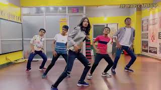 Jhoome jo Pathan Dance Song