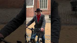 Piet van Dijken op de Multicycle legacy emb bij Dumo Tweewielers in Groningen