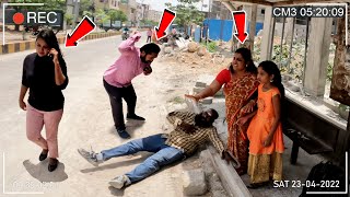 Do Not Trust Strangers 👀🙏🏻 | Be Careful | Couple at Bus Stop | Social Awareness Video | 123 Videos