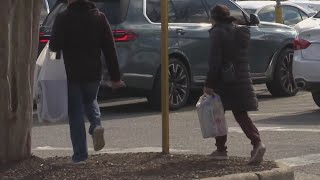 Shoppers abound getting in last-minute Christmas shopping