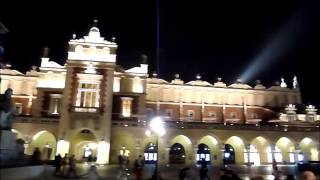 Krakow Market Square (360) St. Mary's Basilica and Cloth Hall