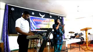 ANPITHO YESHU NAAYAKA..THANNITHO...LIVE...Vocal : JANIS BLESSON, Keys : SAJI SAMUEL