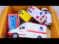 救急車（ミニカー）たちが坂道走る！緊急走行テスト！サイレン鳴る！ Ambulance minicar runs on a slope! Emergency driving test.