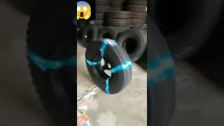 Super technique to unload some tires easily ‼️‼️😱😱👨‍🔧👨‍🔧👨‍🔧