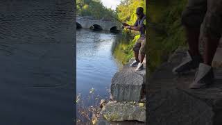 Lost my biggest catfish #charlesriver #fishing #massachusetts #bassfishing Boston #catfish