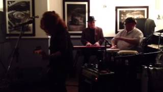 Beki Brindle Band (UK) at Bar Des Arts Guildford, pt 2 Surrey 24 Feb 2015