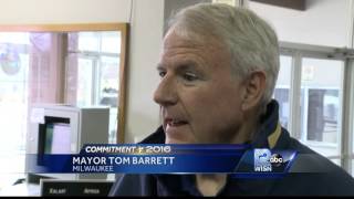 Mayor Barrett makes last-minute push for votes