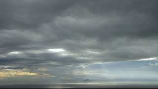 TimeLapse588【雨上がりの空】天使の梯子   雲のタイムラプス動画