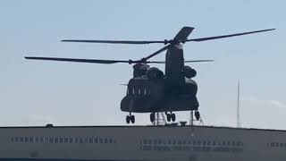 陸上自衛隊 北宇都宮駐屯地CH-47チヌーク大型輸送ヘリコプターの巻き