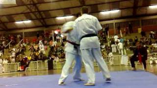 Luta do Atleta Fábio Furlan  - 24º Campeonato Paulista de Karate Kyokushin Oyama (2009)