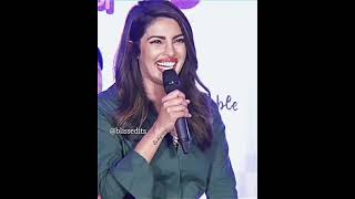 Bollywood Actress  Laughing�� Beautiful