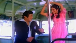 Sridevi & NTR Beautiful Introduction Scene || Bobbili Puli Telugu Movie Scenes || Shalimar Cinema