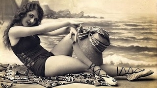 Classic Vintage Beach Swimwear-from bloomers to barely there [Mr Shelfy]